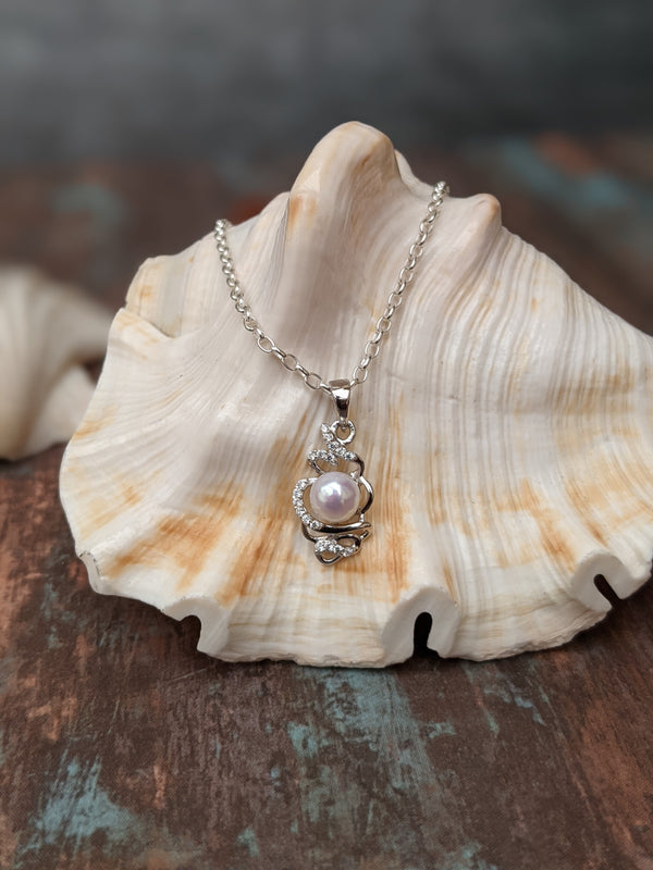 White Freshwater Pearl Pendant in 925 Sterling Silver with Neck Chain